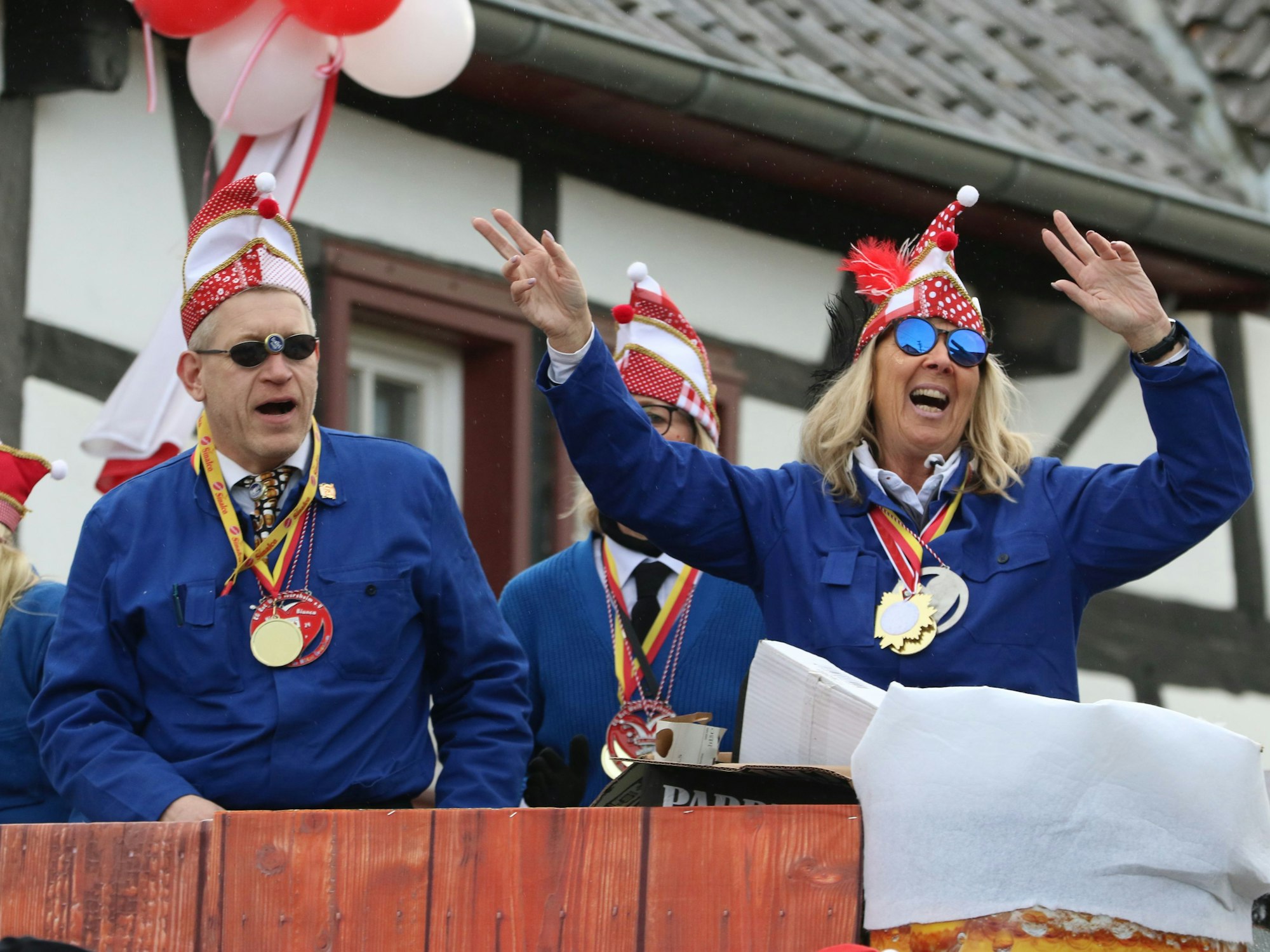 Die IG „Rettet den Karneval“ aus Bad Münstereifel ging als Köbese.