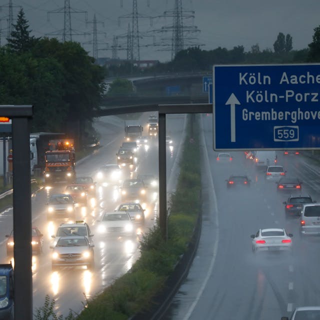 Symbolbild von der Autobahn A559 in Köln.