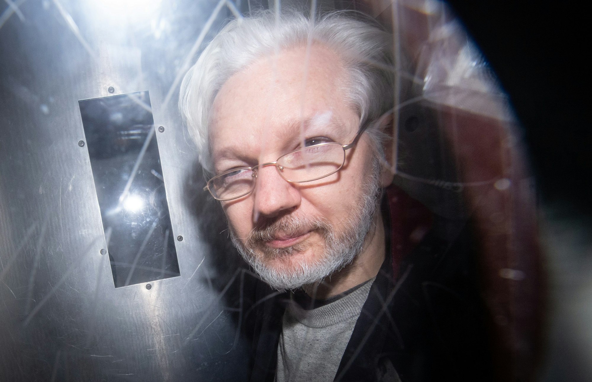 Porträt von Wikileaks-Gründer Julian Assange