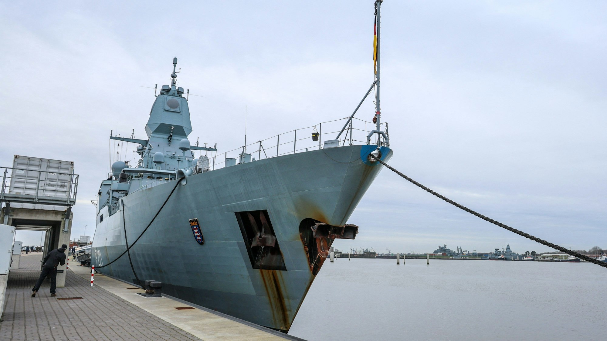 Die Marine-Fregatte „Hessen“ in Wilhelmshaven