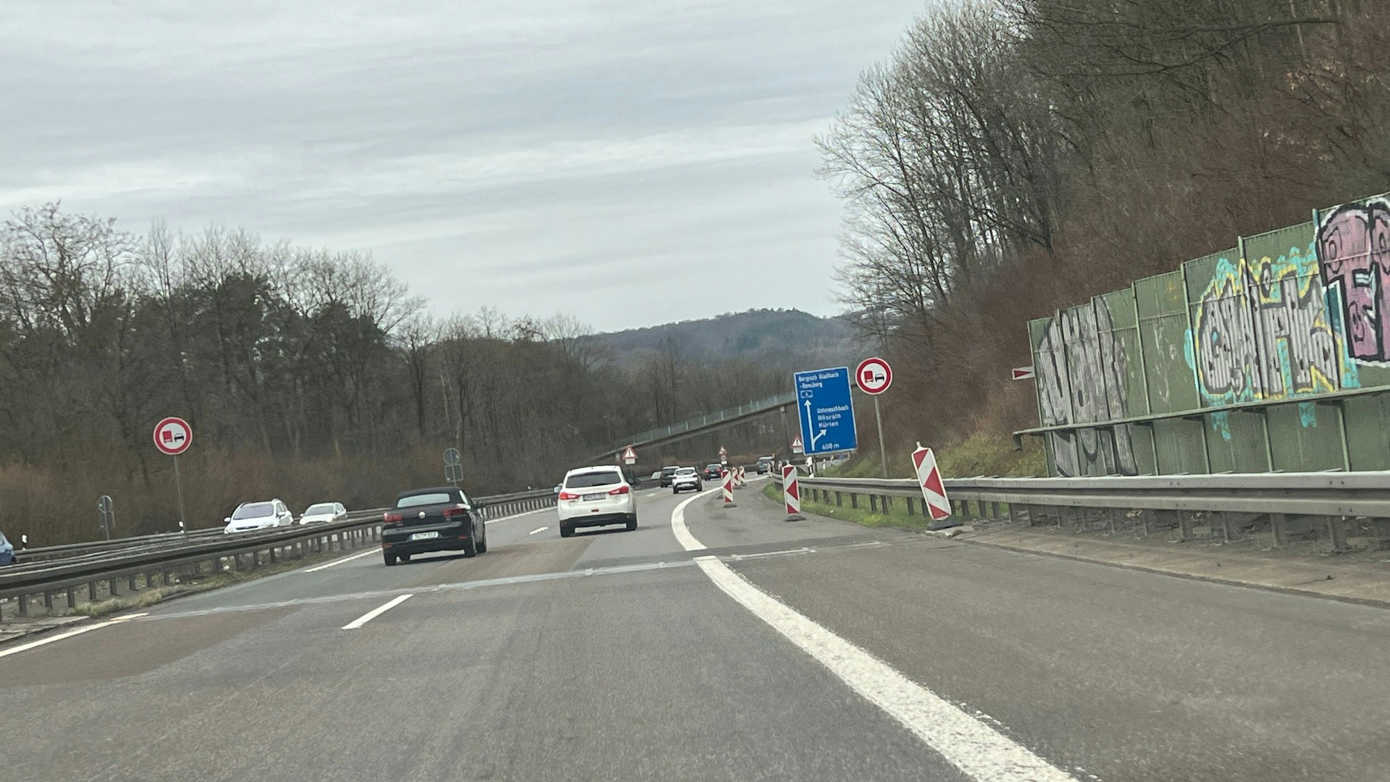 Die A4 in Fahrtrichtung Köln kurz vor Untereschbach.