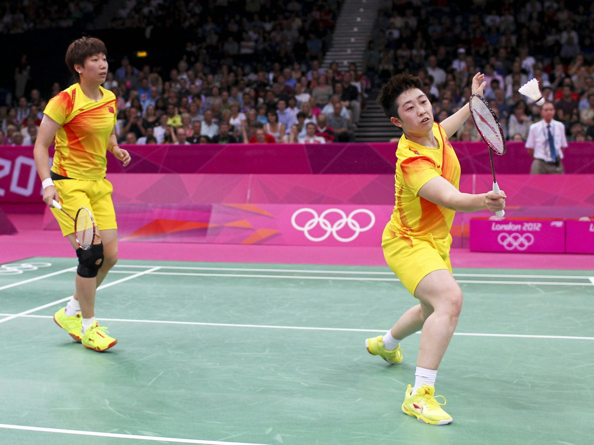 Wang Xiali und YuYang bei ihrem Badminton-Spiel bei den Olympischen Spielen 2012