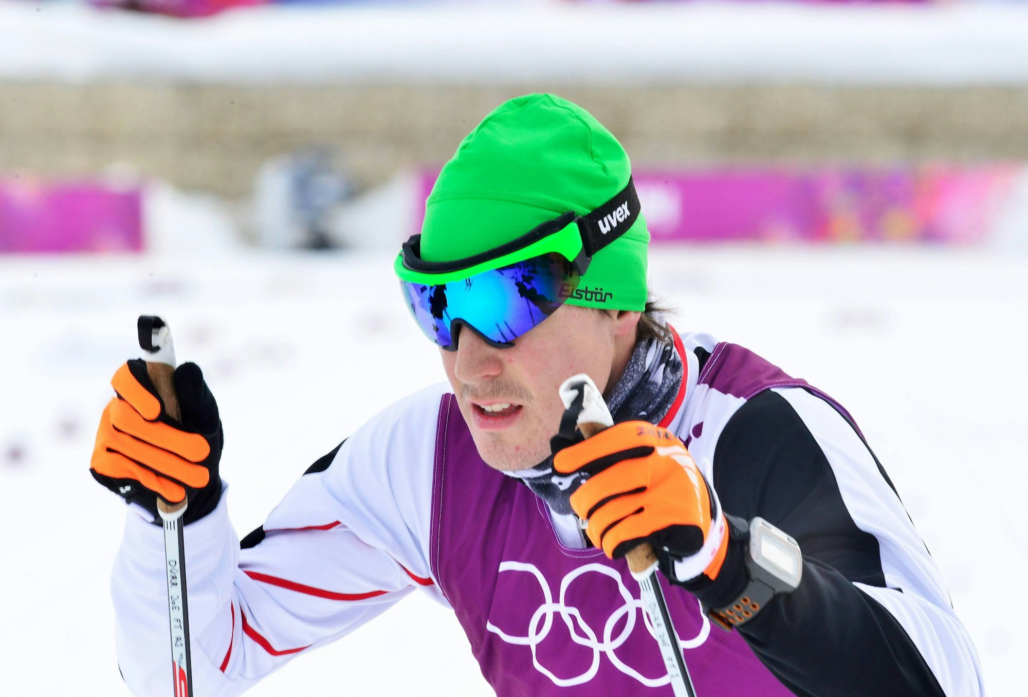 Johannes Dürr vor dem Skiathlon über 15 km bei den Olympischen Spielen 2014.