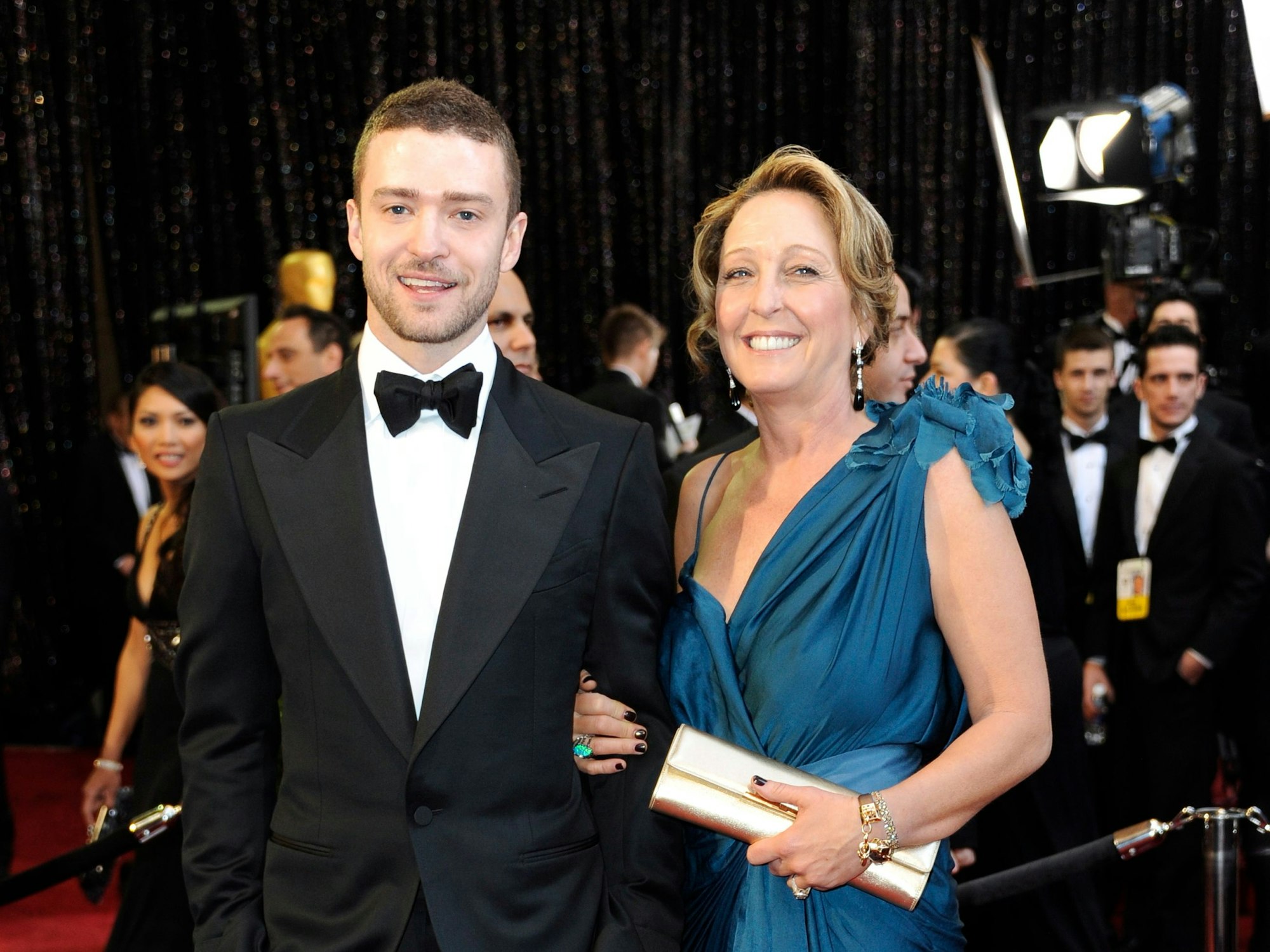 Justin Timberlake und Mutter Lynn Harless 2011 bei den Oscars.