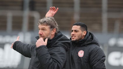 SC Fortuna Köln vs. SC Paderborn II, 4.Liga,     
von links: Markus von Ahlen, Hamdi Dahmani (Fortuna), 04.02.2024, Bild: Herbert Bucco


