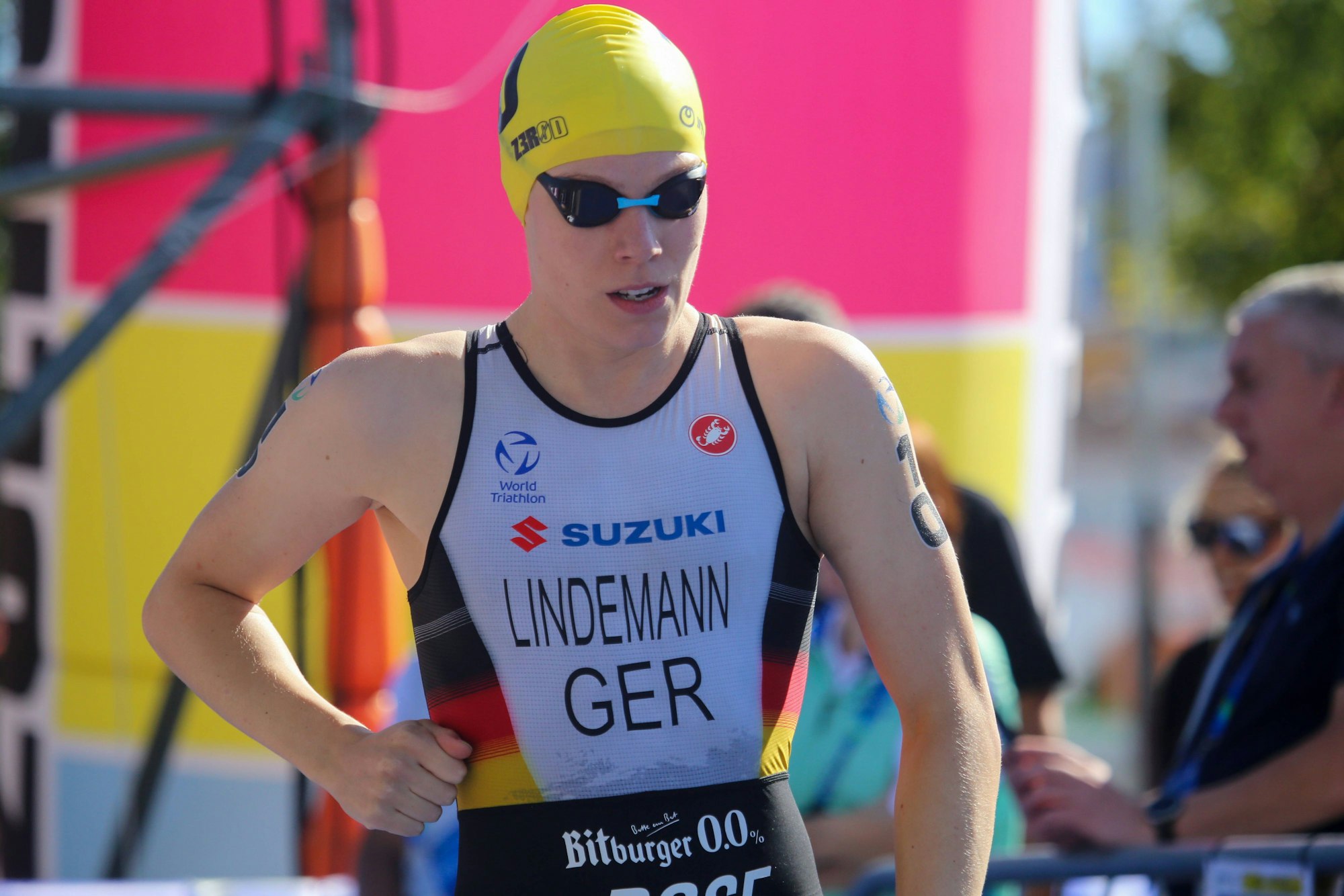 Laura Lindemann steigt bei der Weltmeisterschaft in Spanien aus dem Wasser.