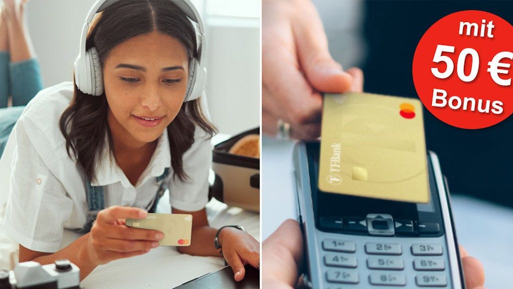 Junge Frau liegt mit goldener Kreditkarte auf Hotelbett vor Laptop. TF Mastercard Gold wird an Kartenlesegerät gehalten.
