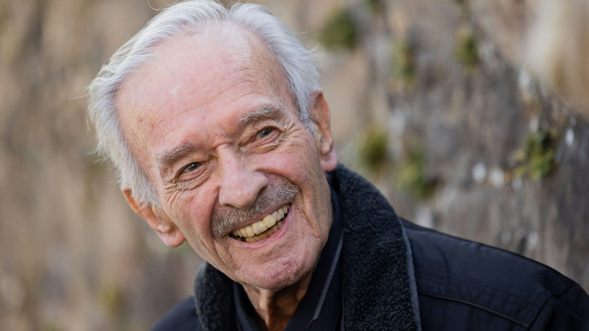 Horst Naumann wurde als Arzt im ZDF-Klassiker „Das Traumschiff“ bekannt. Nun ist der Schauspieler im Alter von 98 Jahren gestorben.