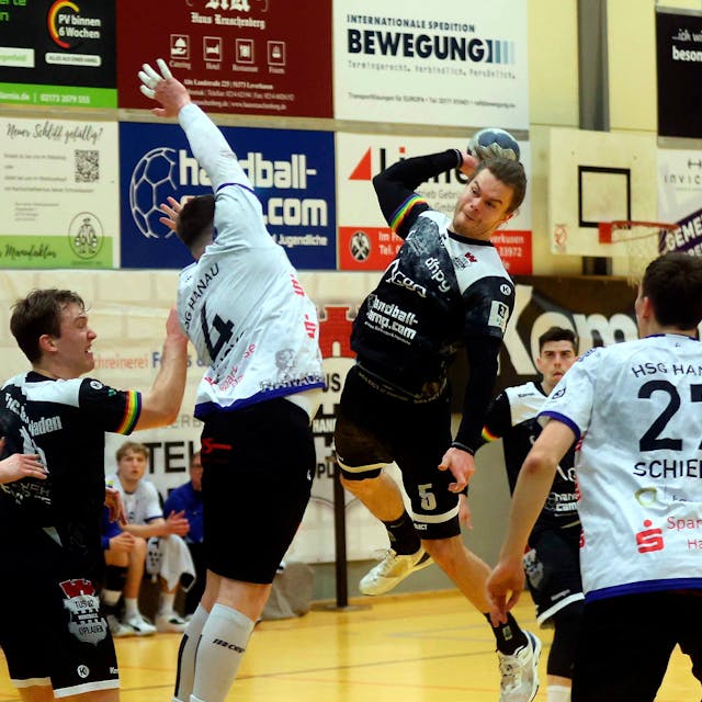 17.02.2024, Handball-Opladen - Hanau

mitte: Maurice Meurer (Opladen)

Foto: Uli Herhaus