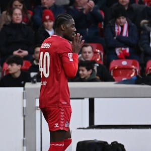 Trauert um seine verpasste Großchance im Spiel beim VfB Stuttgart: Faride Alidou
