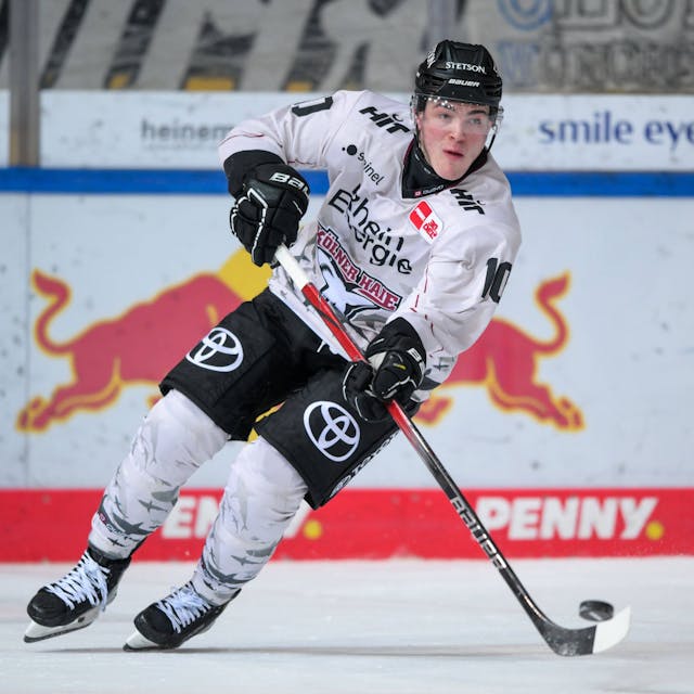 Justin Schütz ist mit seinen 26 Treffern zurzeit bester Torjäger der Deutschen Eishockey-Liga.