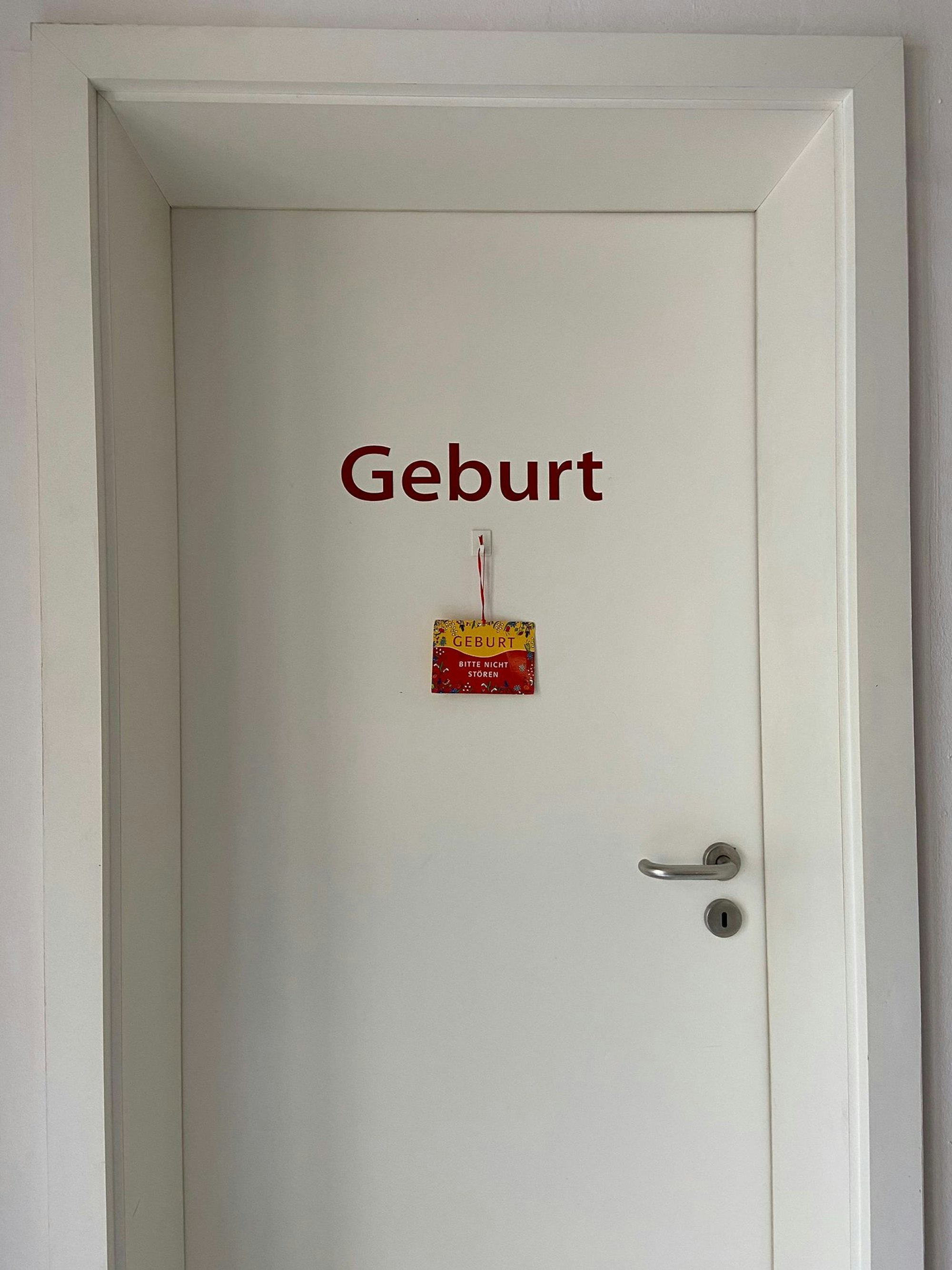 Tür im Geburtshaus Ehrenfeld.
