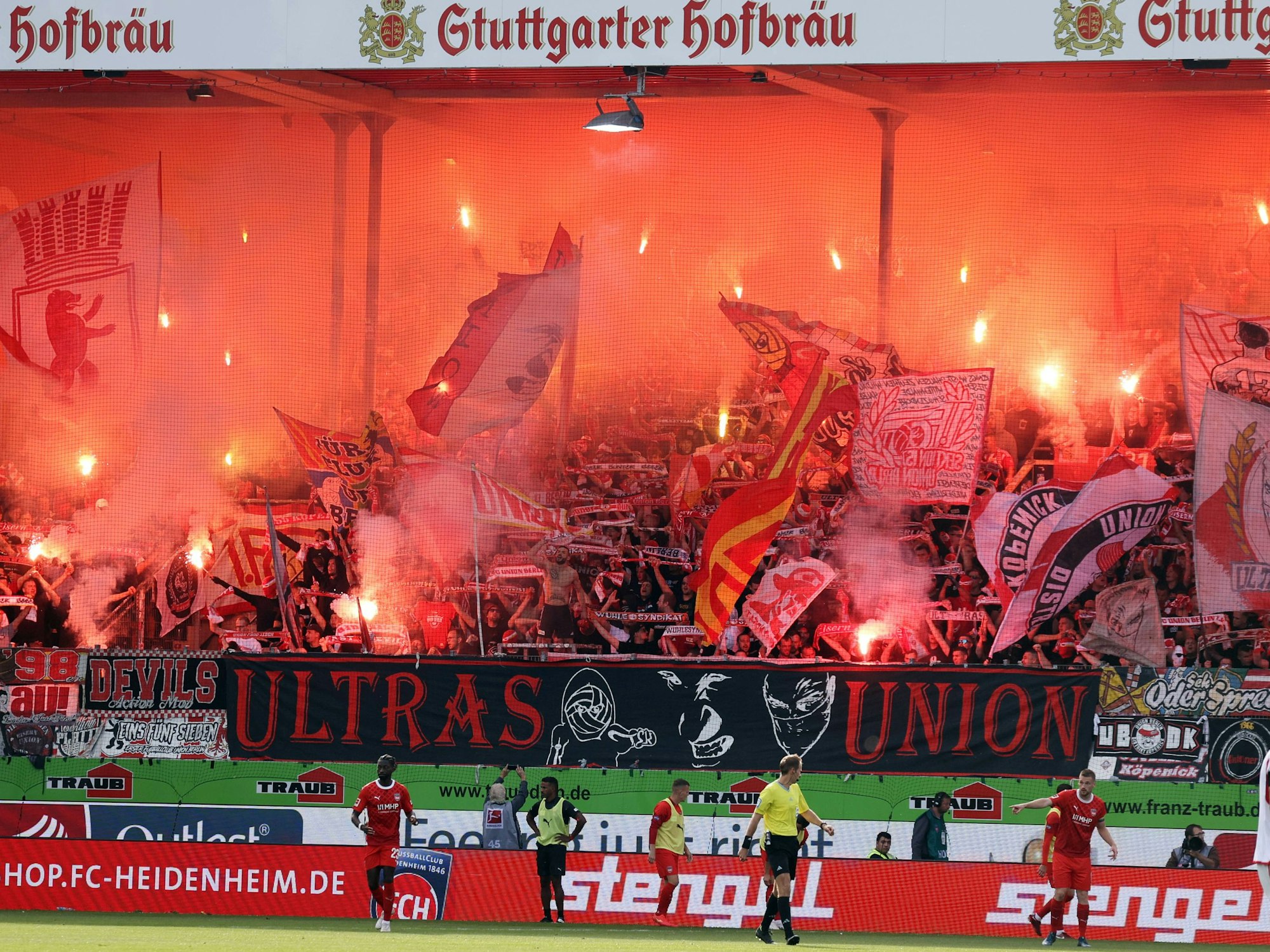Union-Fans zünden in Heidenheim