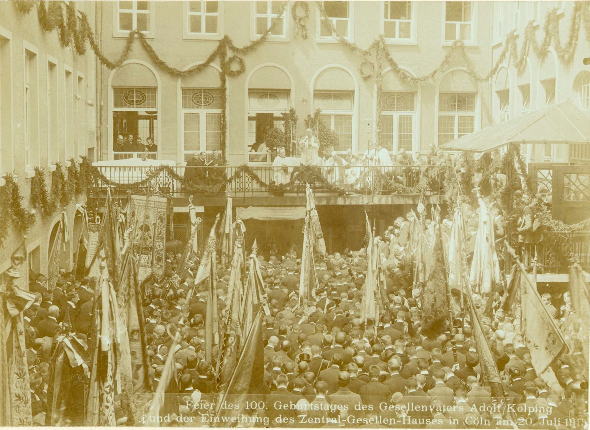 Feier des 100. Geburtstages des Gesellenvaters Adolf Kolping und der Einweihung des Zentral-Gesellen-Hauses in Köln, 20. 07.1913