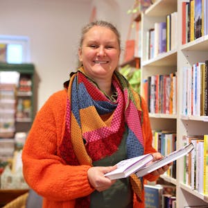 Stephanie Luchterhandt in ihrem Laden „Handtverlesen“ in Bickendorf