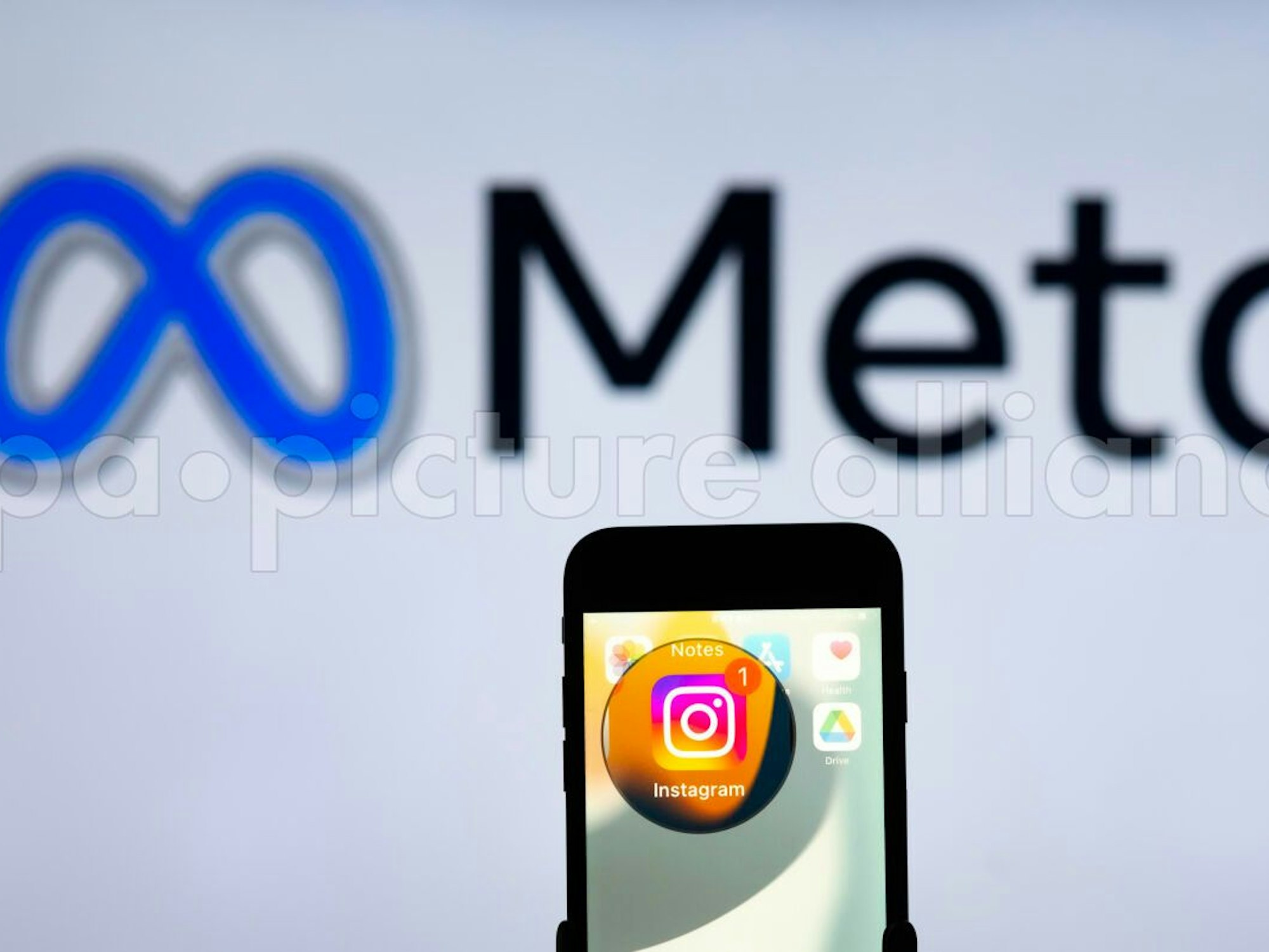 Störung bei Meta: Am Dienstag (5. März 2024) mussten die User eine Zeit lang ohne Facebook und Instagram auskommen.