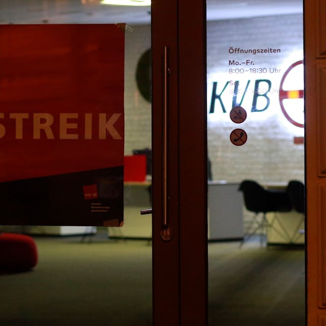 Köln: Warnstreik bei der KVB: Dienstag und Mittwoch bleibt das Kundencenter in der Südstadt geschlossen.&nbsp;