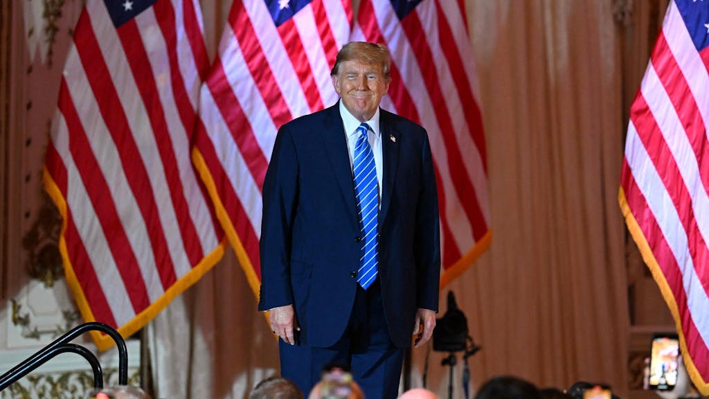 Ex-US-Präsident Donald Trump bei einer Wahlkampfveranstaltung während des „Super Tuesday“ in Mar-a-Lago.
