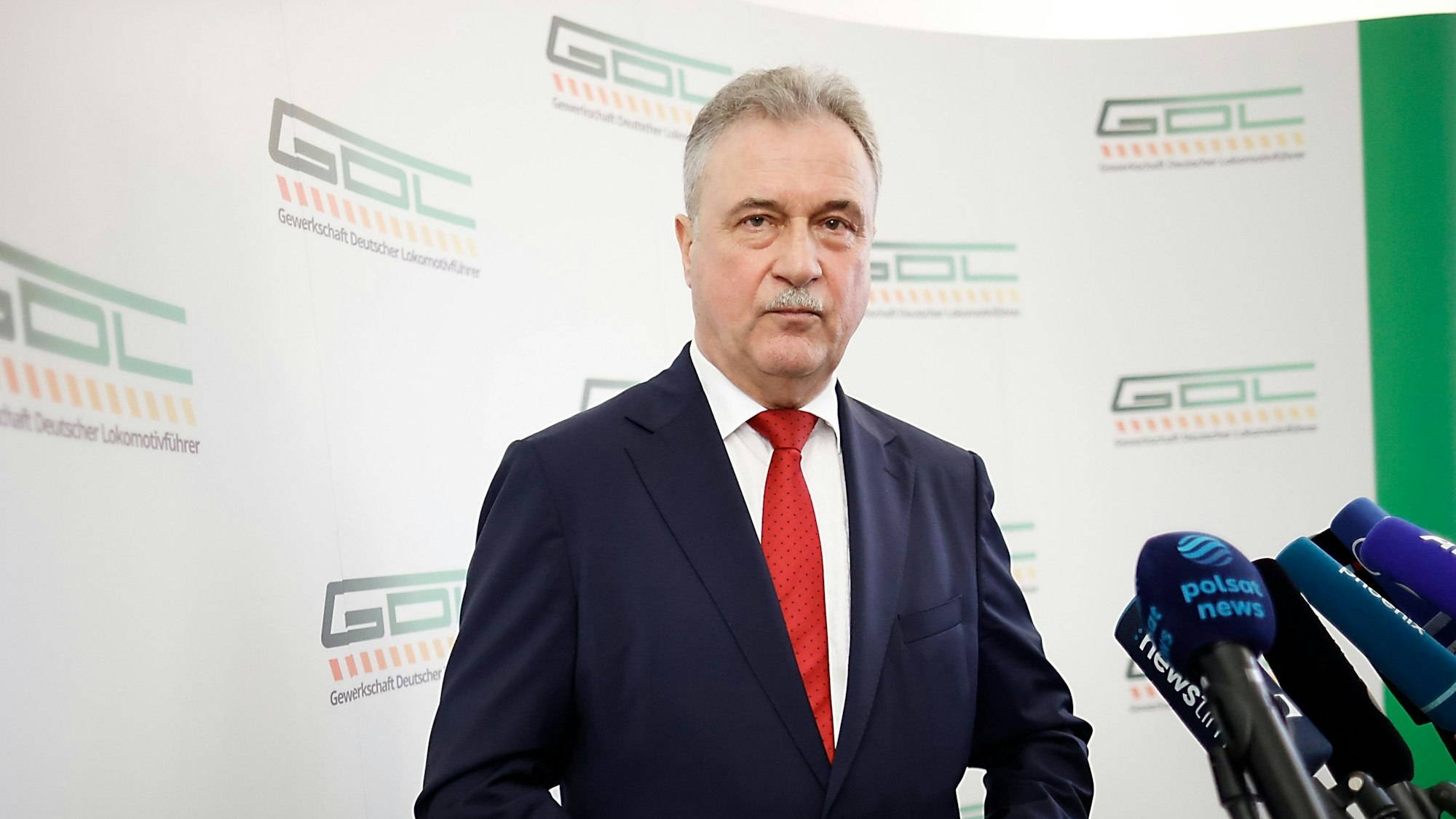 Claus Weselsky, Vorsitzender der Gewerkschaft Deutscher Lokomotivführer (GDL), ist im Dauerkonflikt mit Bahn-Tarifvorstand Martin Seiler.