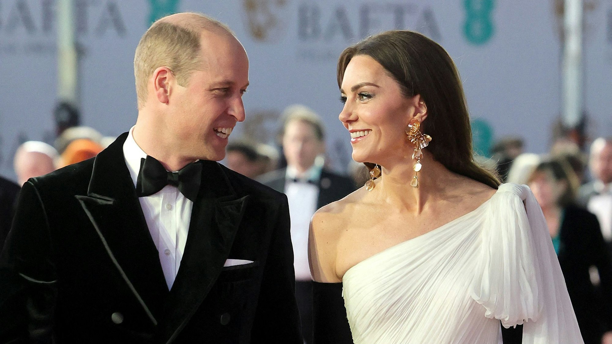 Prinz William und Prinzessin Kate bei den BAFTAs 2023.