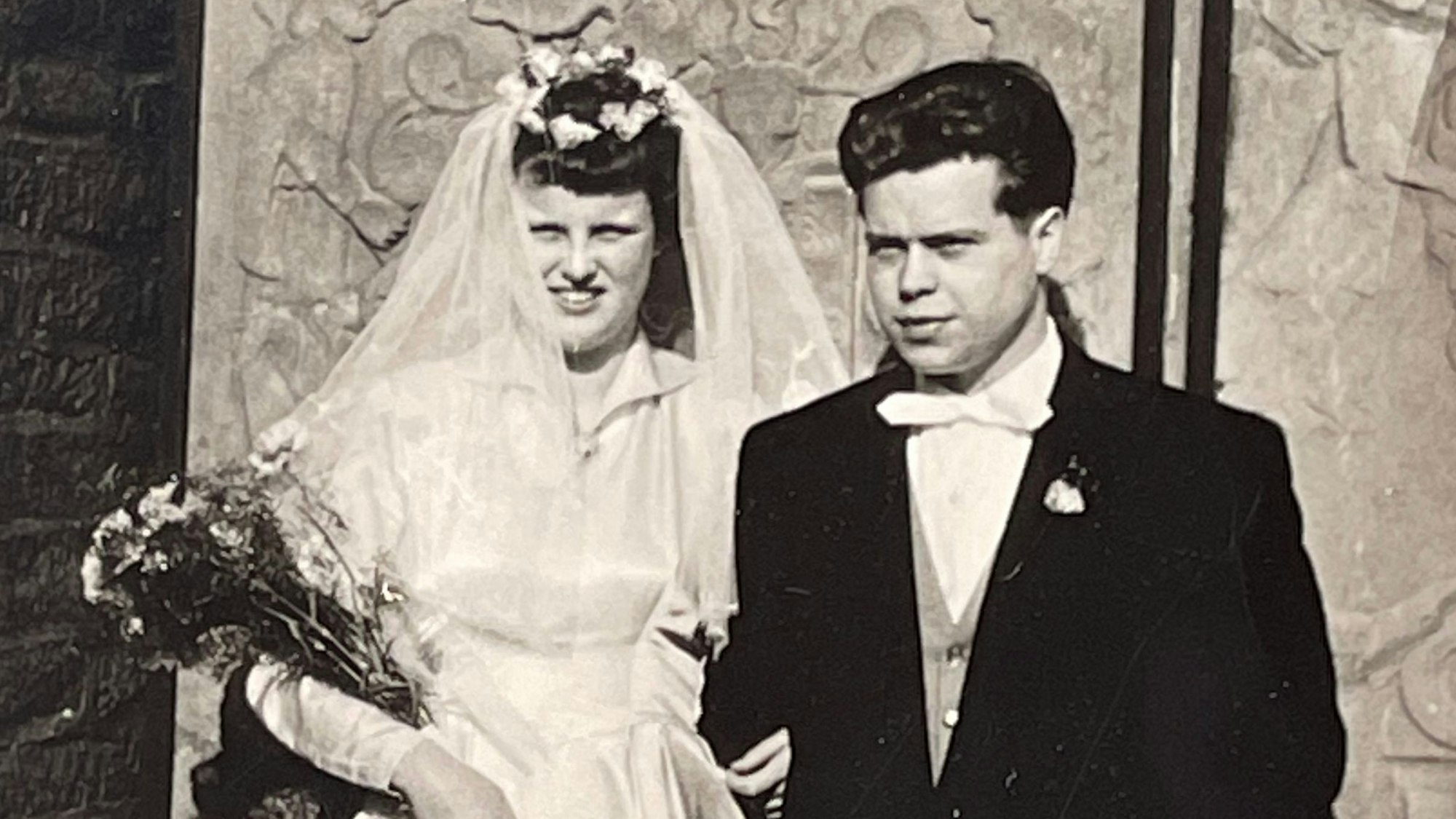 Am 10. März 1959 haben Christel und Werner Stölitg kirchlich und auch standesamtlich geheiratet. Dies ist das Hochzeitsfoto von damals.