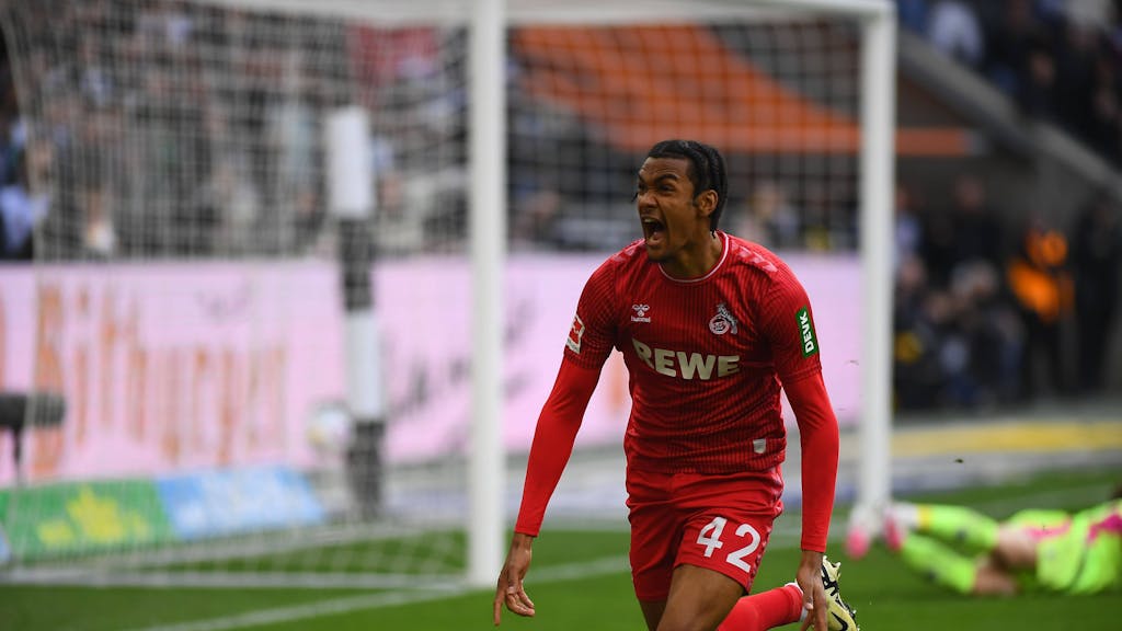 Damion Downs bejubelt seinen Treffer zum 3:3-Ausgleich gegen Borussia Mönchengladbach (9. März 2024).