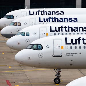 Jetzt wollen die Flugbegleiter der Lufthansa streiken.