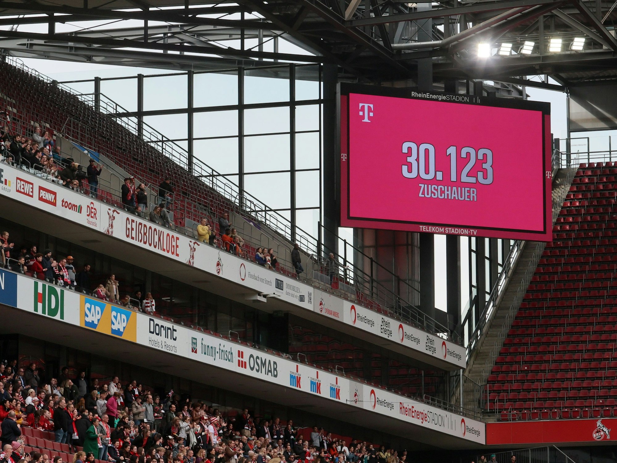 Die offizielle Zuschauerzahl im Rhein-Energie-Stadion.