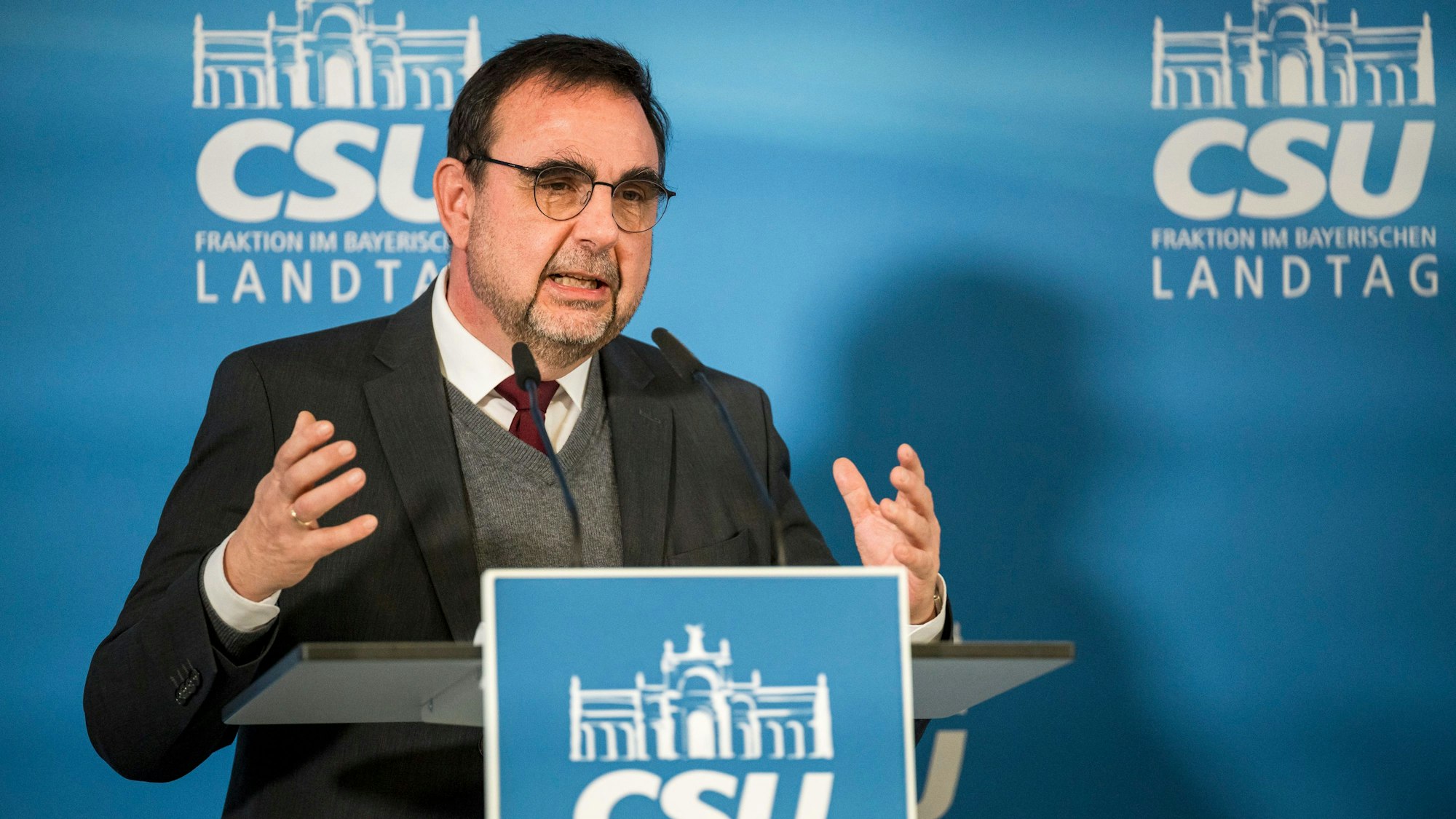 Klaus Holetschek (CSU), CSU-Fraktionsvorsitzender im Bayerischen Landtag, spricht bei der Pressekonferenz zur Winterklausur der CSU-Landtagsfraktion.
