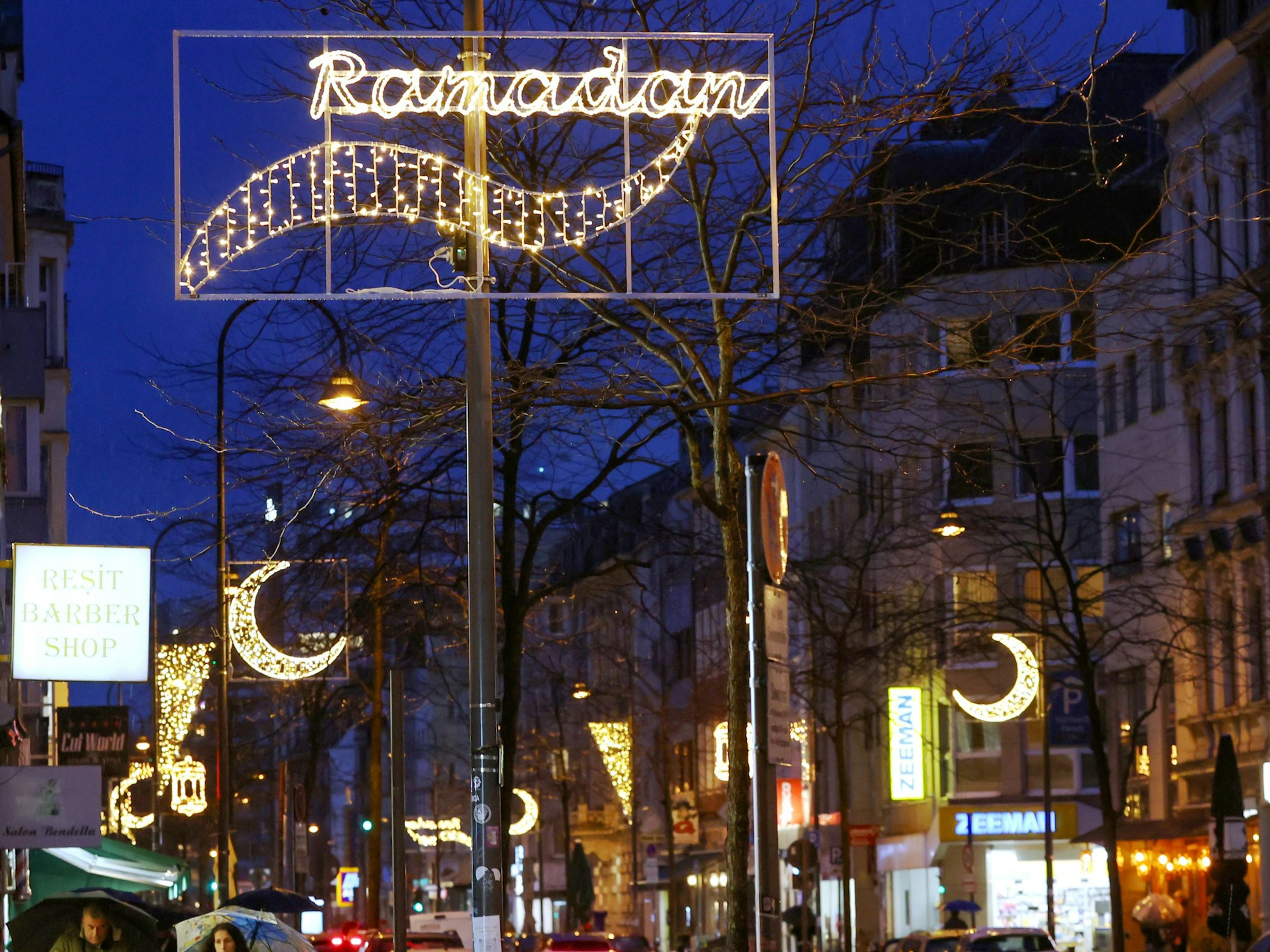 Ramadan-Beleuchtung auf der Venloer Straße