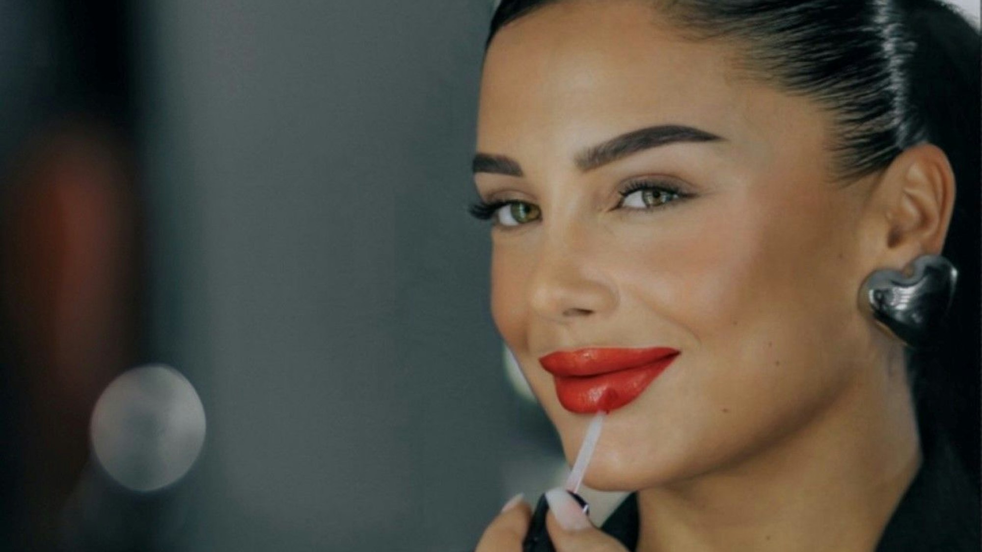 Die 25-jährige Make-Up-Künstlerin Zana Sabani tritt bei den europäischen Meisterschaften auf der Beauty-Messe in Düsseldorf an.