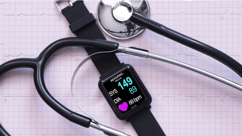 Mit einer Smartwatch kann der Blutdruck gemessen werden.