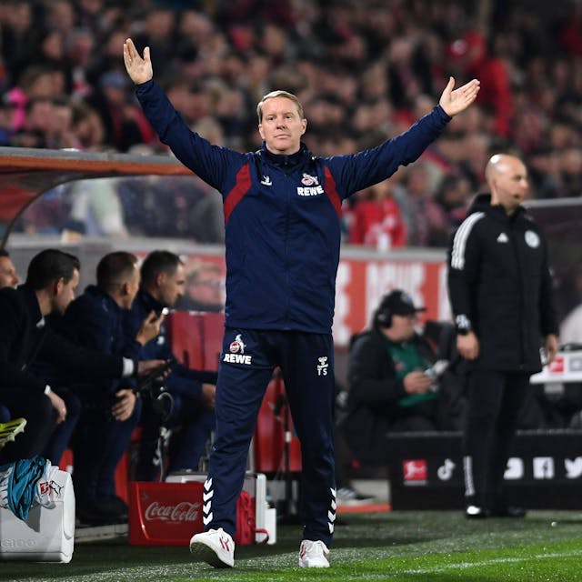 War mit dem Auftritt seiner Mannschaft in den letzten 30 Minuten nicht zufrieden: FC-Trainer Timo Schultz