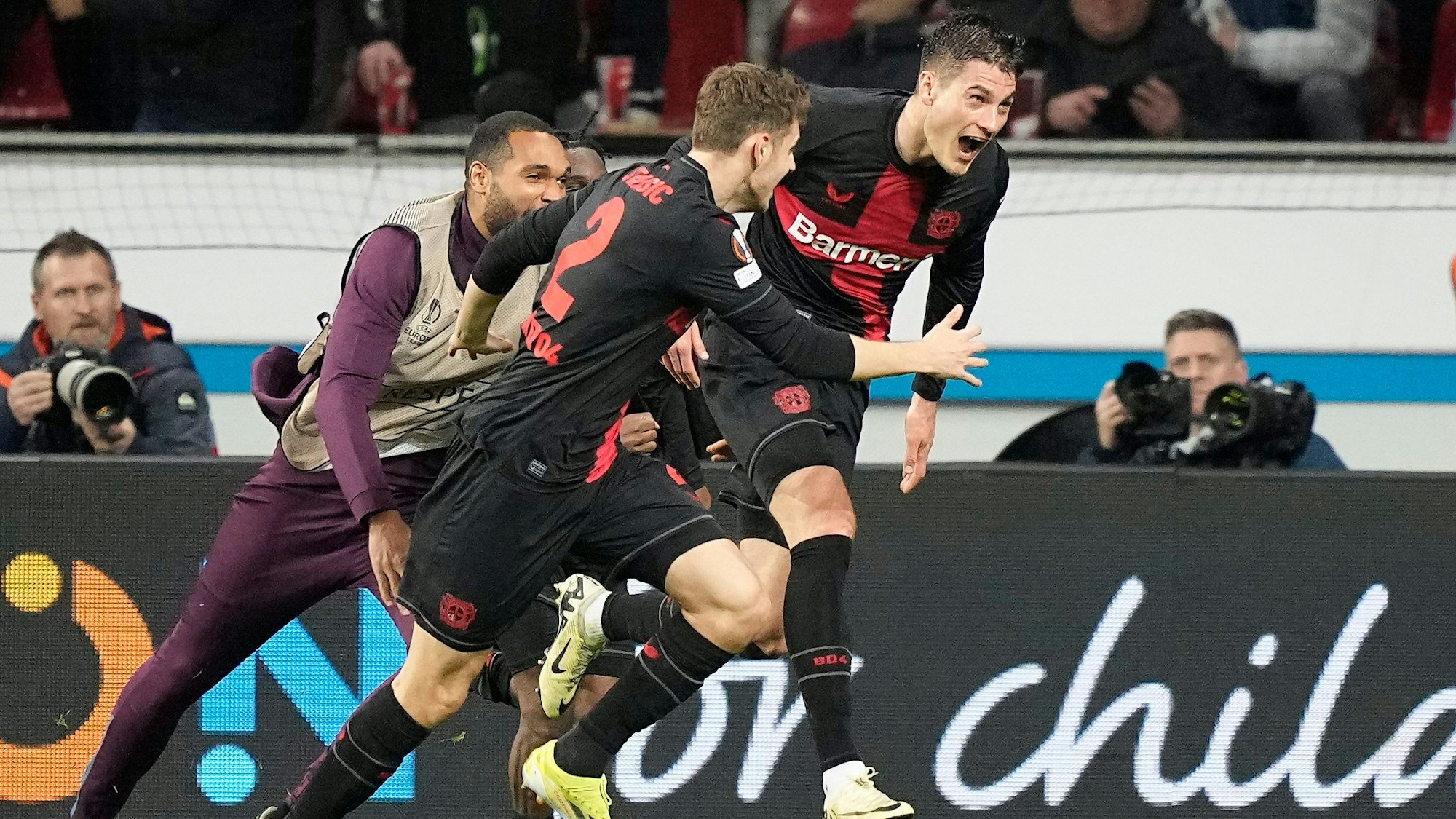 Leverkusens Patrik Schick feiert seinen Siegtreffer gegen Karabach.AP