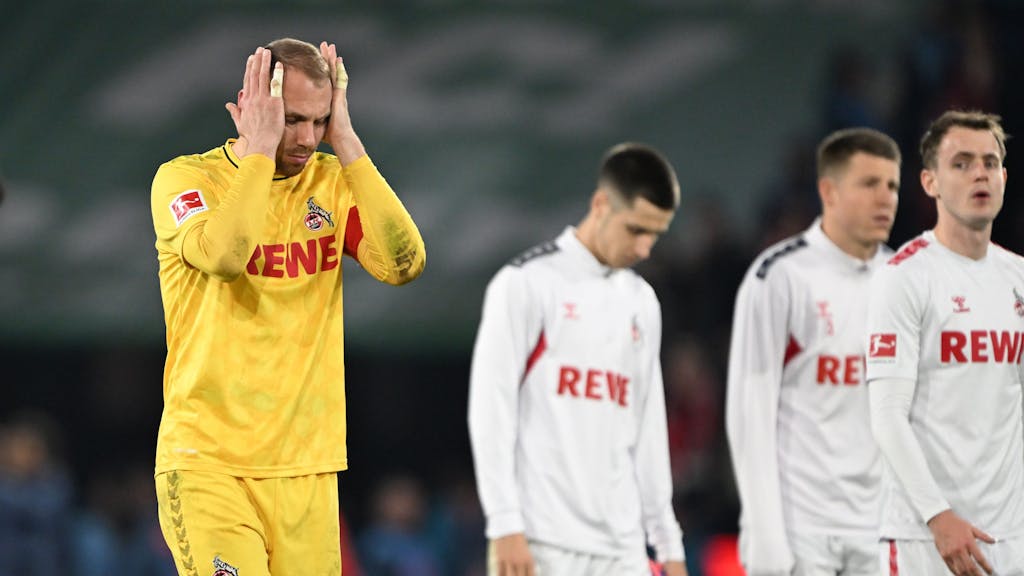 Die Spieler des 1. FC Köln nach dem Debakel gegen RB Leipzig.