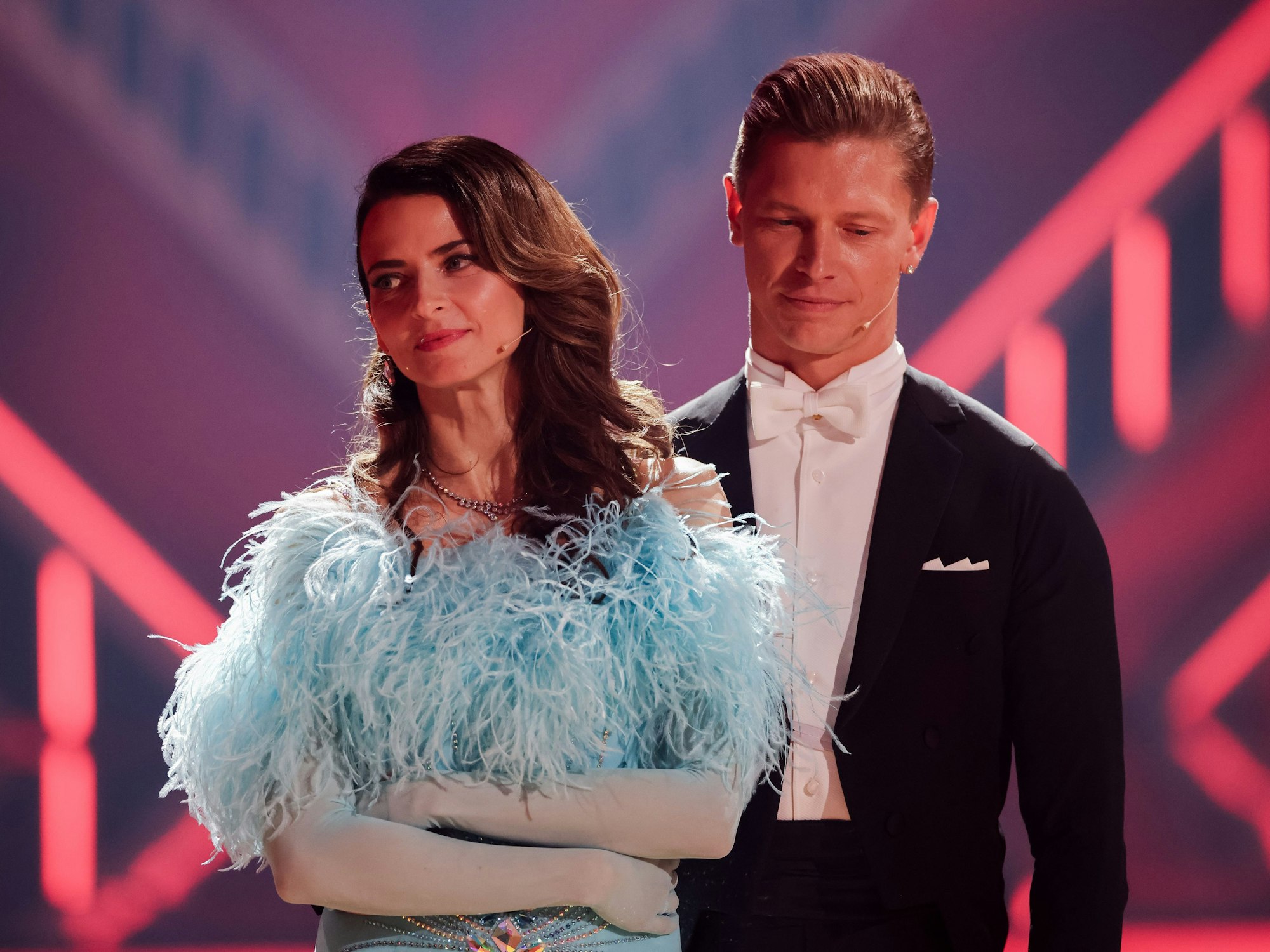 Eva Padberg, Model, und Paul Lorenz, Profitänzer, stehen in der RTL-Tanzshow „Let's Dance“ auf dem Parkett im Coloneum. Das Paar schied bei der dritten Show aus.