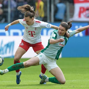 Kölns Dora Zeller (l.) trifft im Derby auf ihre Leverkusener Ex-Kolleginnen.