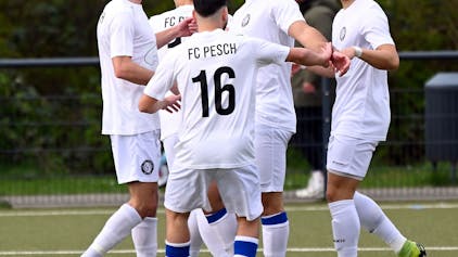 17.03.2024, Fussball-FC Pesch - Rheindorf

1:0 für Pesch
mitte: Bümnyamin Koyuncu

Foto: Uli Herhaus