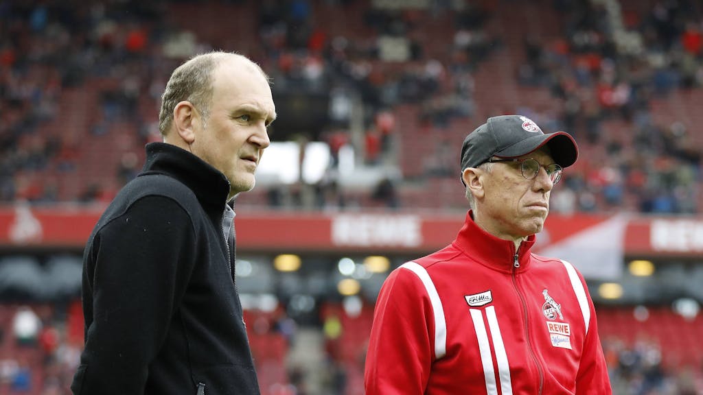 Jörg Schmadtke und Peter Stöger vor einem Spiel des 1. FC Köln.