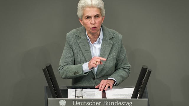 Auf dem Foto ist die FDP-Politikerin Marie-Agnes Strack-Zimmermann während einer Rede im Bundestag zu sehen.&nbsp;