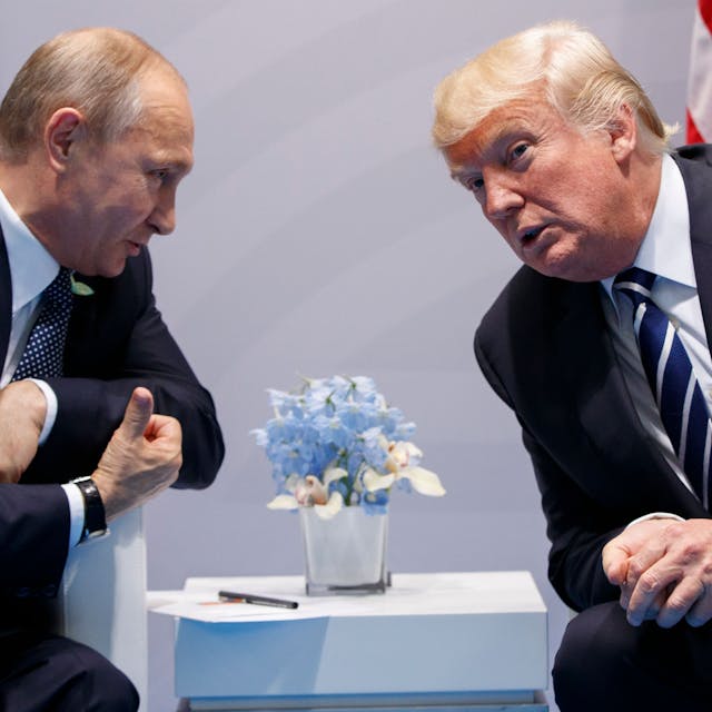 Dass sich Wladimir Putin und Donald Trump, wie auf diesem Bild beim G20-Gipfel 2017 in Hamburg, auf deutschem Boden treffen, ist anno 2024 unvorstellbar. Sollte Trump die US-Wahl im Herbst allerdings gewinnen, ist eine Annäherung zwischen der USA und Russland nicht auszuschließen. (Archivbild)