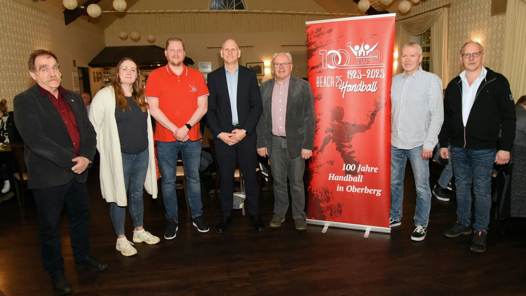 Gruppenfoto des Vorstands des Handballkreises Oberberg.