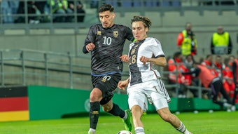 Spieler von Borussia Mönchengladbach im Einsatz mit der deutschen U21-Auswahl.