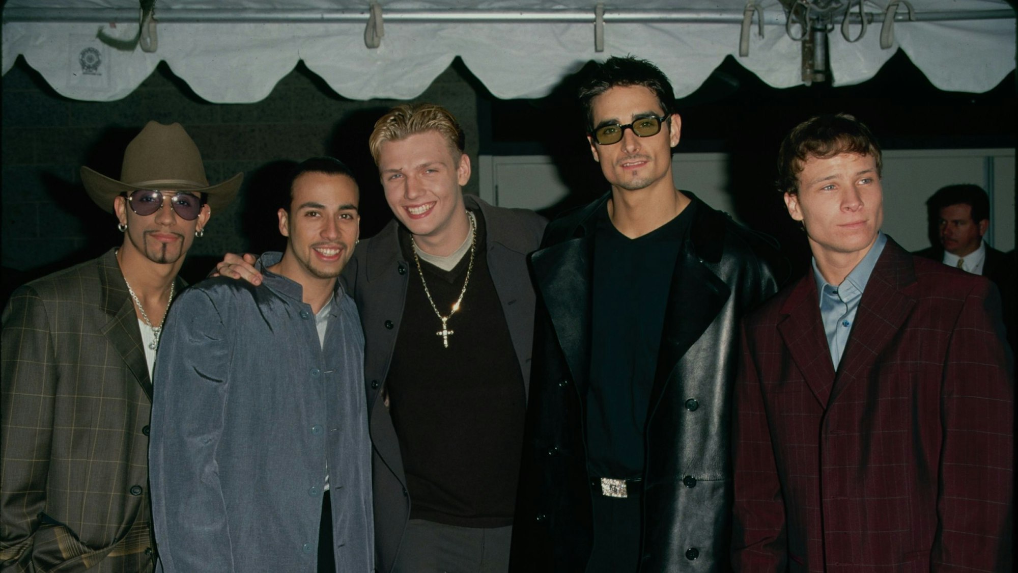 Die Backstreet Boys posieren für ein Foto.