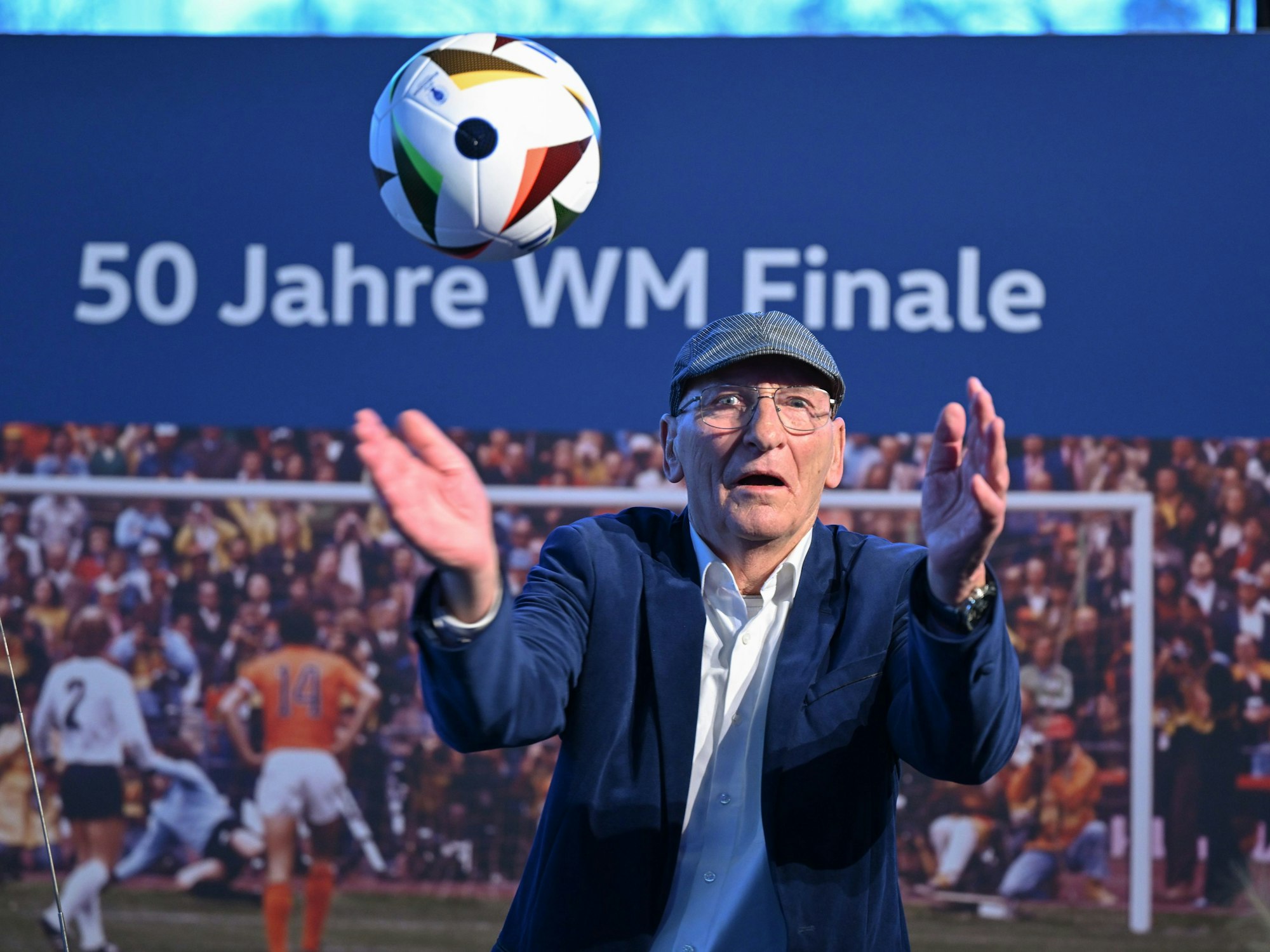Der frühere Nationaltorwart Wolfgang Kleff, Weltmeister von 1974, nimmt am Rande des Länderspiels an einem Medientermin teil.