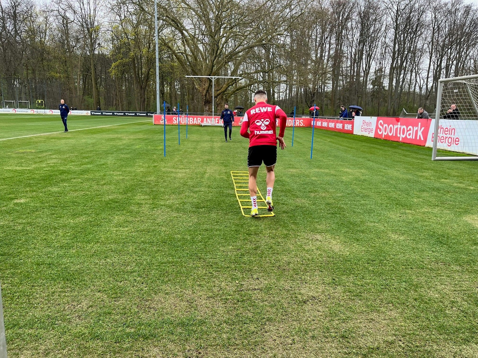 Max Finkgräfe beim FC-Training.