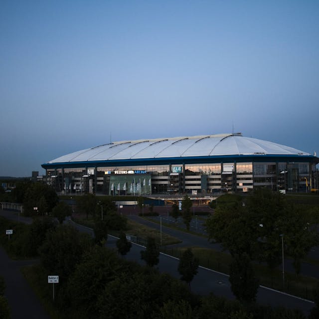 Der FC Schalke 04 hat große finanzielle Probleme zu bewältigen. Ein Stadionverkauf gilt nicht mehr als ausgeschlossen.