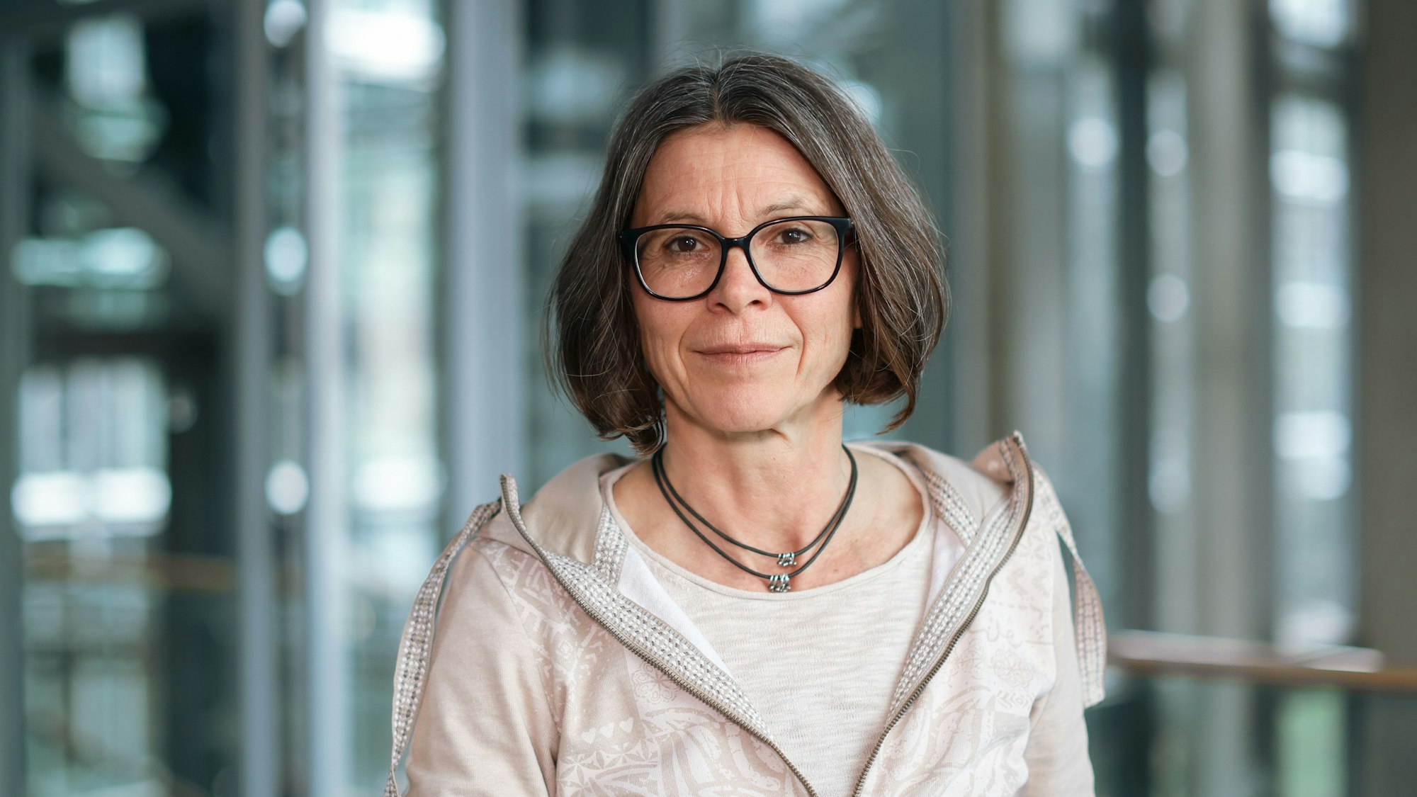 Porträt von Christiane Martin, Grünen-Fraktionsvorsitzende im Kölner Stadtrat.