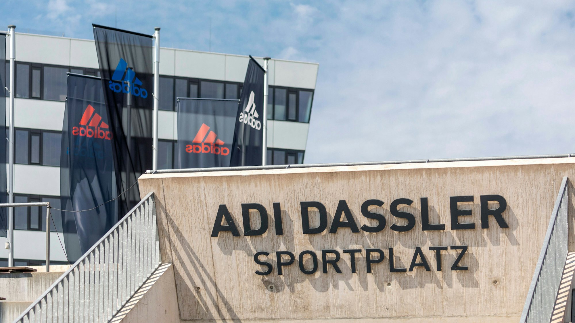 Das Stadion in Herzogenaurach, gewidmet dem Firmengründer Adi Dassler.