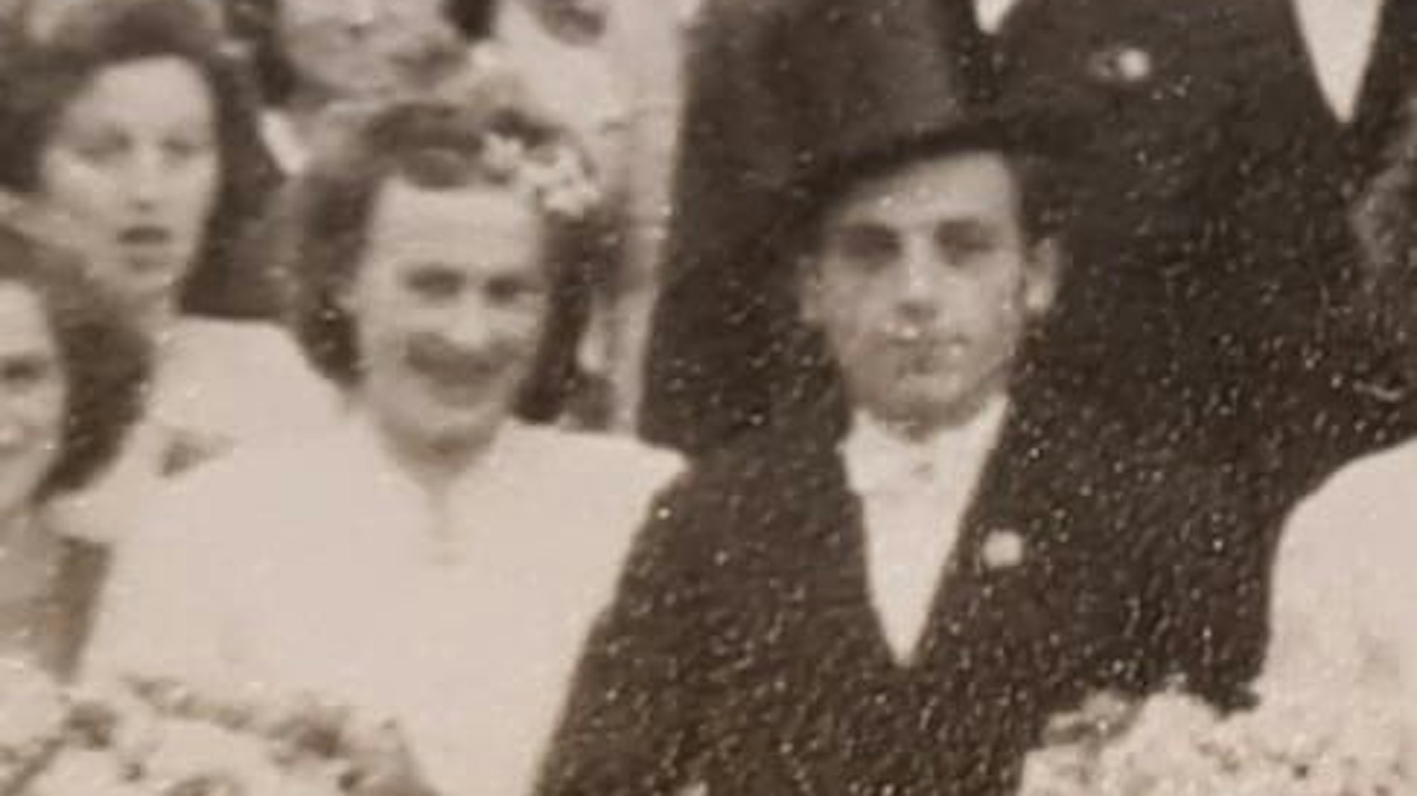 Maikönigspaar in Heimerzheim 1948 Engelbert Rang und Anna Schäfer
